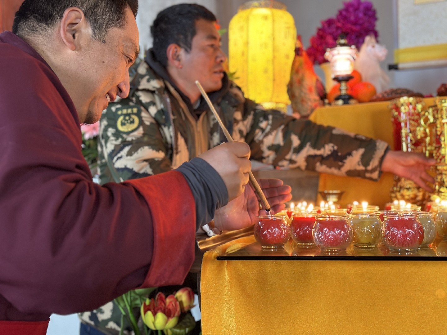 美鲁纳西村“首祭崇仁丽恩”