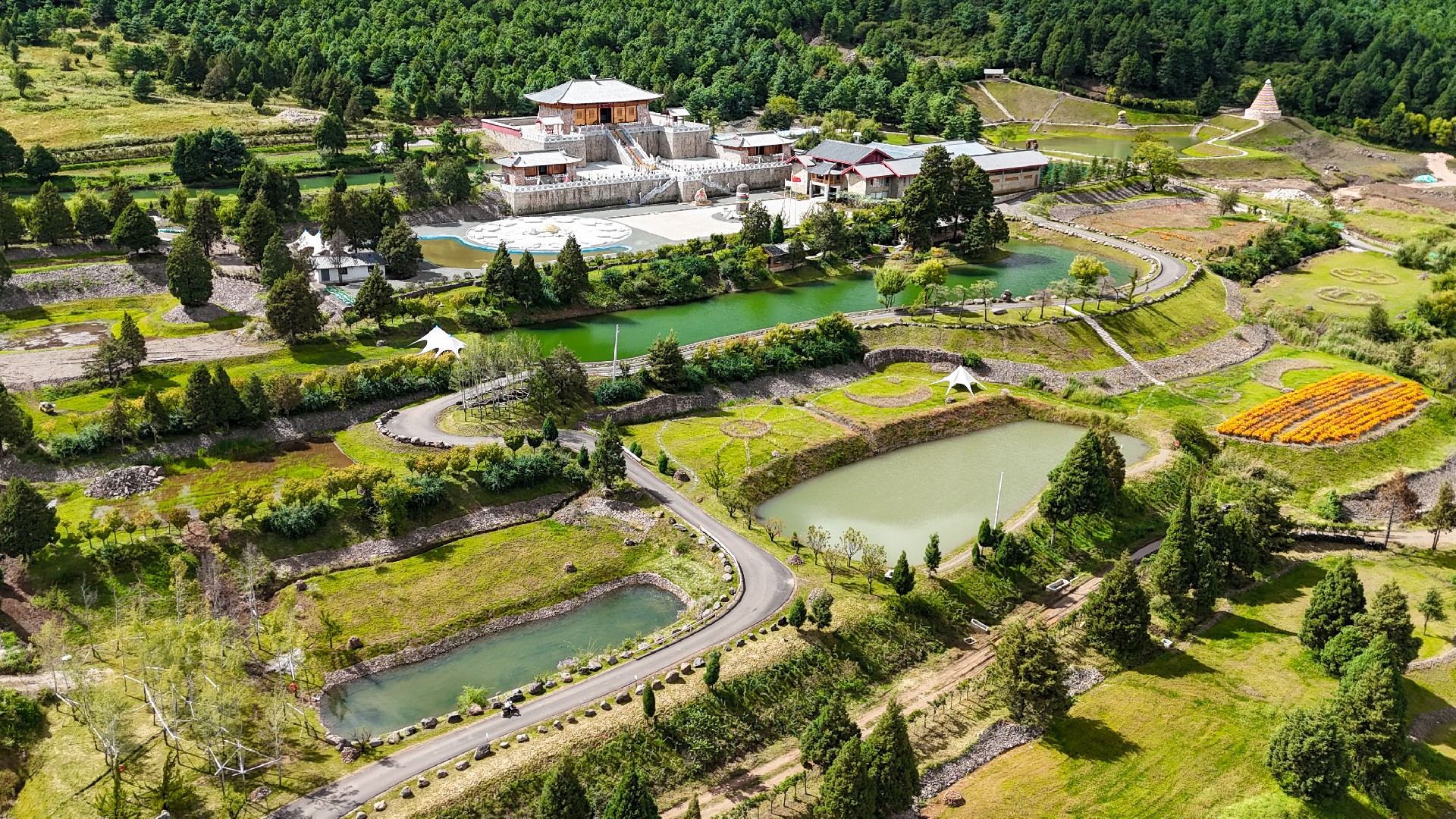 [藏学研究] 支边实践与中华民族共同体建设的内在逻辑——基于云南迪庆藏族自治州的考察